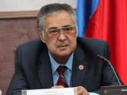 Аман Тулеев в 2014 году заработал 4 миллиона 752 тысячи 231 рубль и 98 копеек Аман Тулеев в 2014 году заработал 4 миллиона 752 тысячи 231 рубль и 98 копеек
