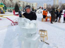 Вандалы разрушили ледовую скульптуру на главной площади Новокузнецка Вандалы разрушили ледовую скульптуру на главной площади Новокузнецка