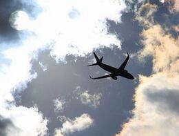    Sukhoi Superjet 100  .